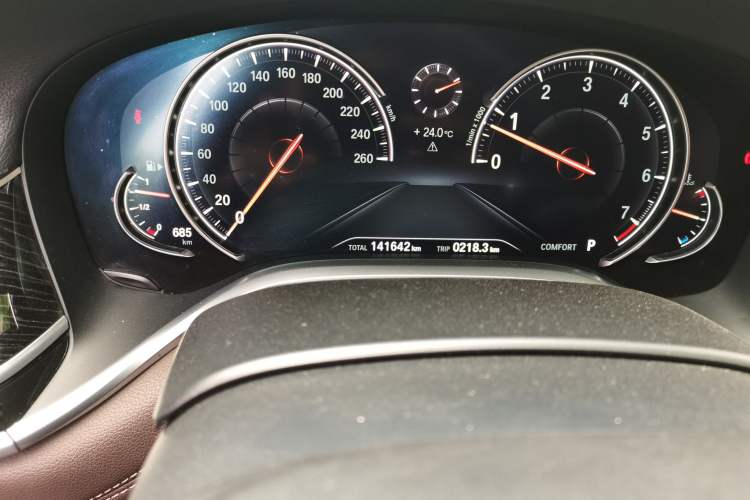 Used BMW 7 Series 2018 730Li Leading Model M Sport Package Odometer Close Up