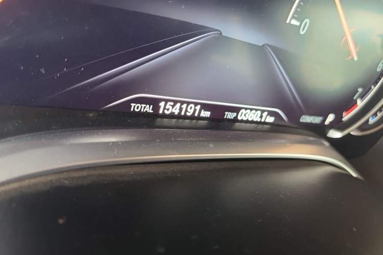 Used BMW 7 Series 2018 730Li Luxury Model Excellence Package Odometer Close Up