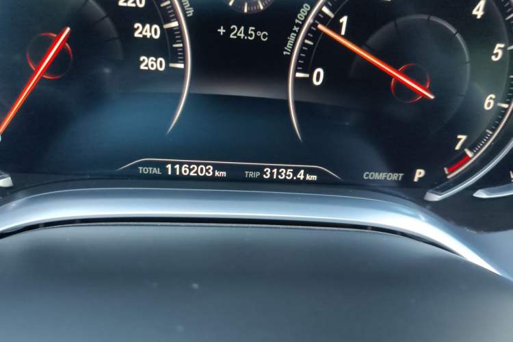 Used BMW 7 Series 2018 730Li Leading Model M Sport Package Odometer Close Up