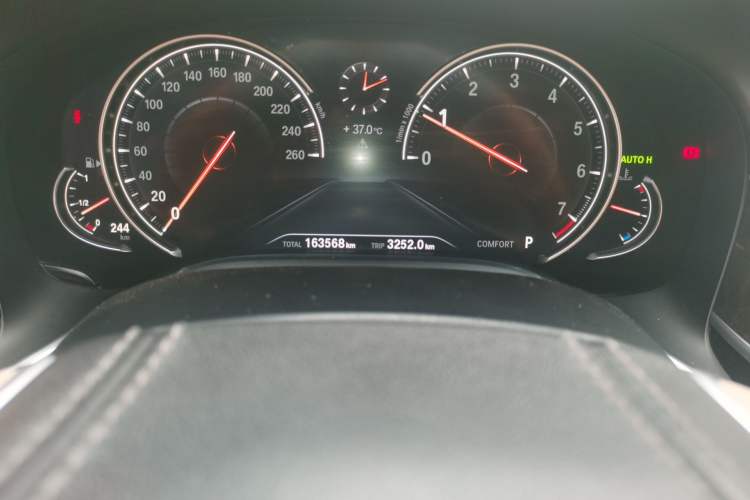 Used BMW 7 Series 2018 730Li Luxury Model Excellence Package Odometer Close Up