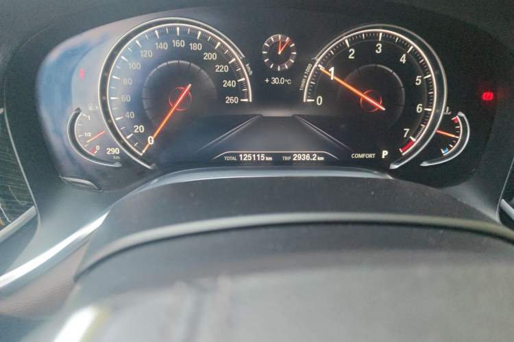 Used BMW 7 Series 2018 730Li Leading Model M Sport Package Odometer Close Up