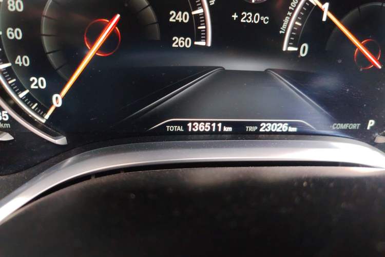 Used BMW 7 Series 2018 730Li Leading Model M Sport Package Odometer Close Up