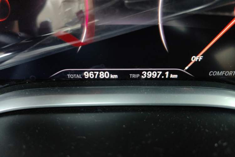Used BMW 7 Series 2018 730Li Luxury Edition M Sport Package Odometer Close Up