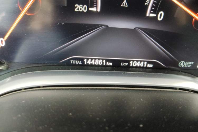 Used BMW 7 Series 2018 740Li M Sport Package Leading Model Odometer Close Up