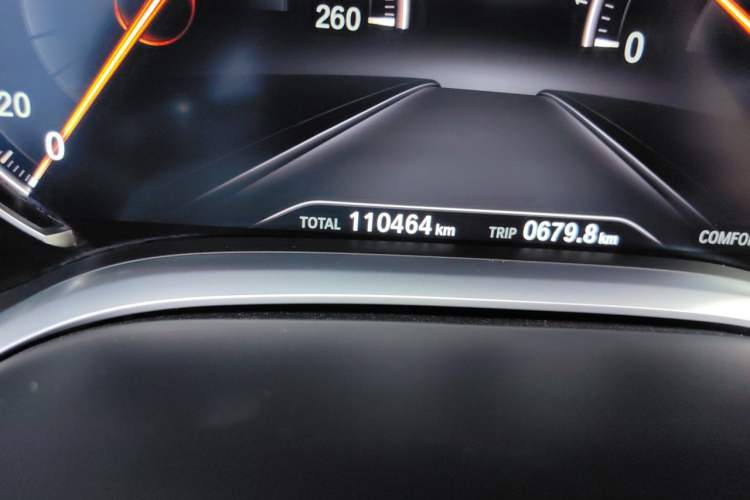 Used BMW 7 Series 2018 740Li M Sport Package Leading Model Odometer Close Up