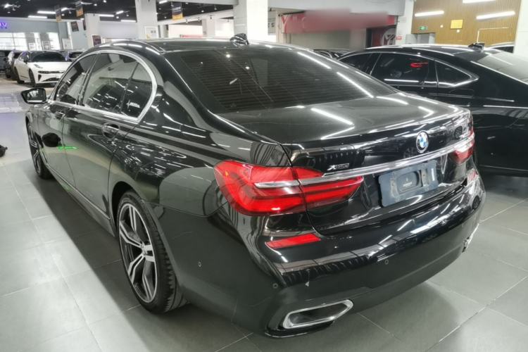 Used BMW 7 Series 2018 740Li M Sport Package Leading Model Rear Left 45 Deg