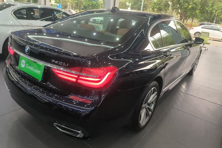 Used BMW 7 Series 2018 730Li Luxury Edition M Sport Package Rear Right 45 Deg