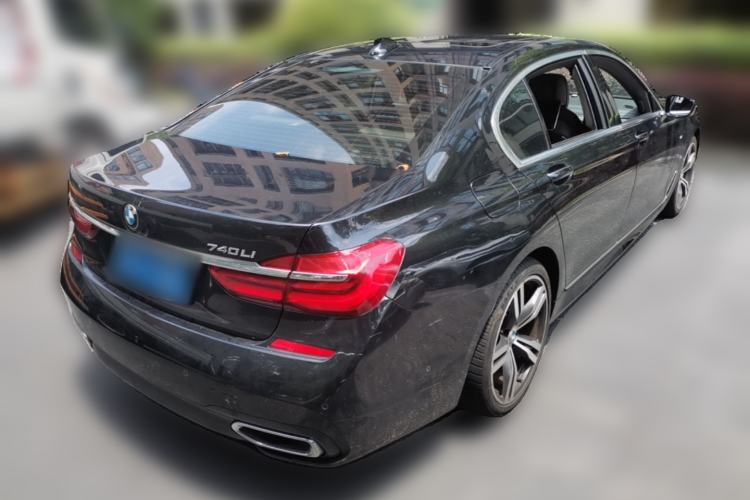 Used BMW 7 Series 2018 740Li M Sport Package Leading Model Rear Right 45 Deg