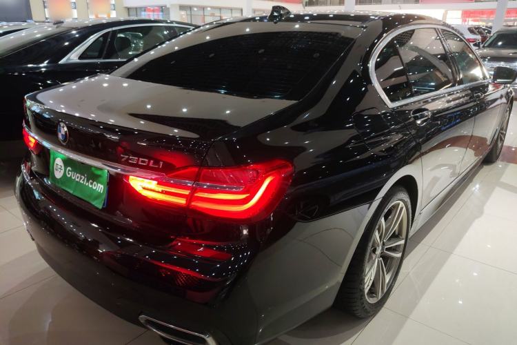 Used BMW 7 Series 2018 730Li Leading Model M Sport Package Rear Right 45 Deg