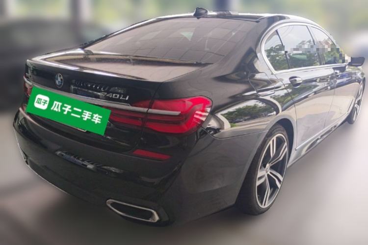 Used BMW 7 Series 2018 740Li M Sport Package Leading Model Rear Right 45 Deg