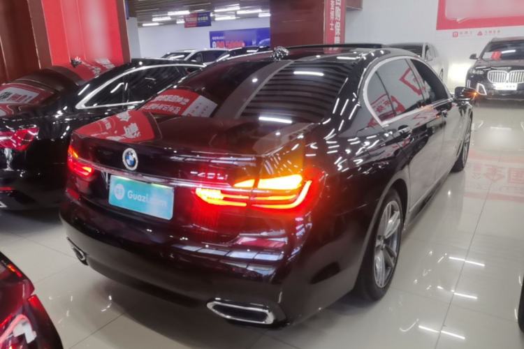 Used BMW 7 Series 2018 730Li Luxury Edition M Sport Package Rear Right 45 Deg
