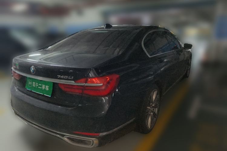 Used BMW 7 Series 2018 740Li xDrive Luxury Edition Excellence Package Rear Right 45 Deg