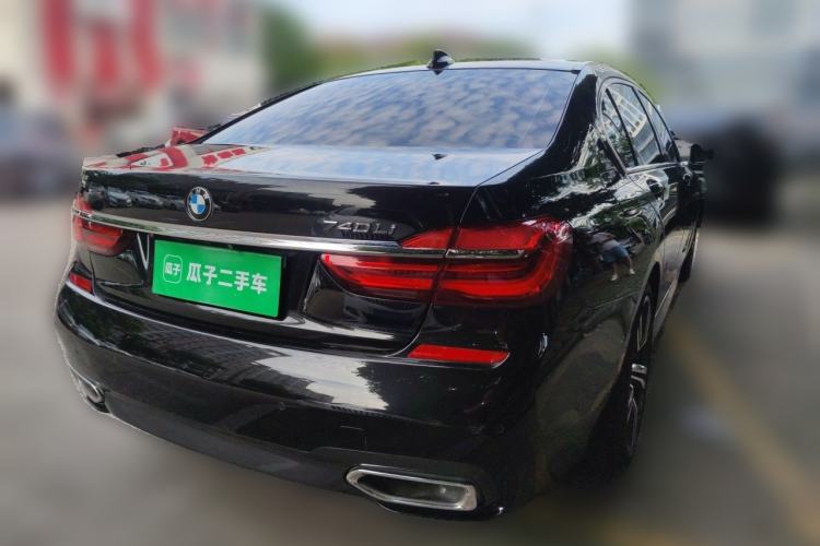 Used BMW 7 Series 2018 740Li M Sport Package Leading Model Rear Right 45 Deg