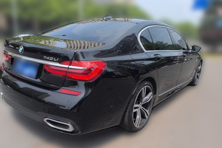 Used BMW 7 Series 2018 740Li xDrive Luxury Edition M Sport Package Rear Right 45 Deg