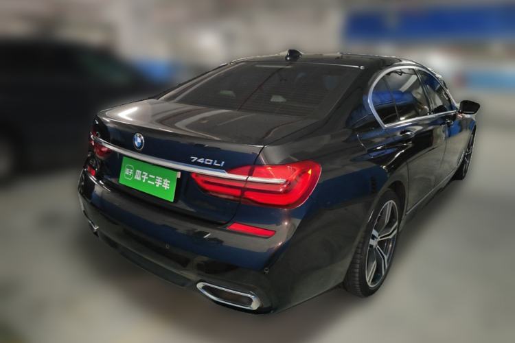Used BMW 7 Series 2018 740Li M Sport Package Leading Model Rear Right 45 Deg