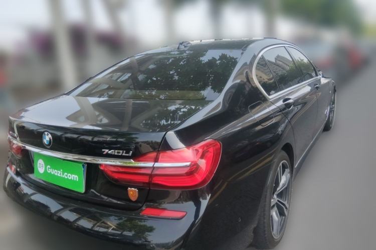 Used BMW 7 Series 2018 740Li M Sport Package Leading Model Rear Right 45 Deg