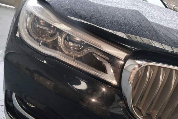 Used BMW 7 Series 2018 730Li Luxury Model Excellence Package Right Front Headlight