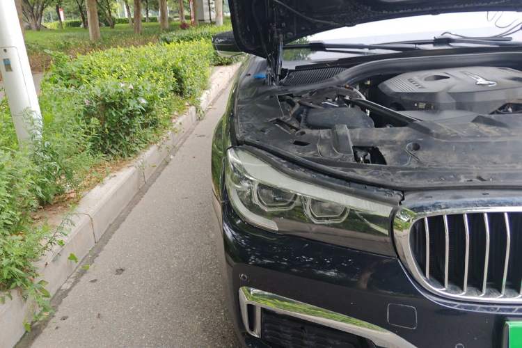 Used BMW 7 Series 2018 730Li Leading Model M Sport Package Right Front Headlight