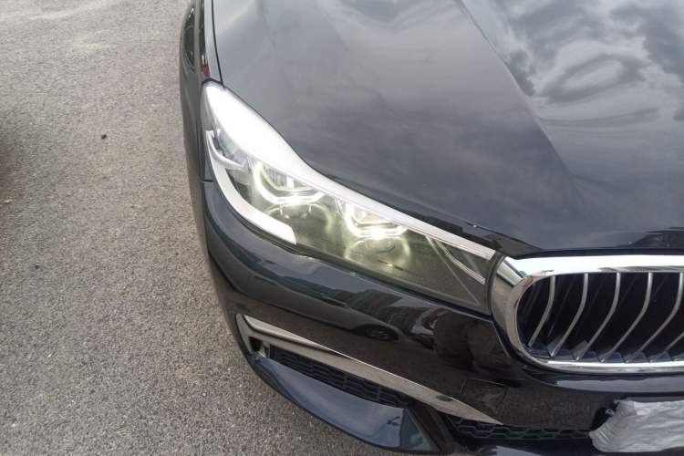 Used BMW 7 Series 2018 730Li Leading Model M Sport Package Right Front Headlight