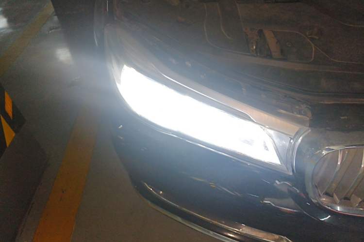 Used BMW 7 Series 2018 740Li Leading Model Excellence Package Right Front Headlight