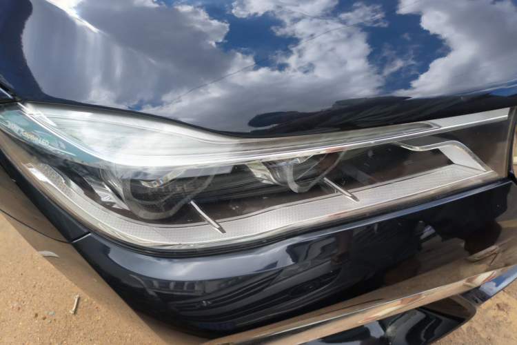 Used BMW 7 Series 2018 740Li M Sport Package Leading Model Right Front Headlight
