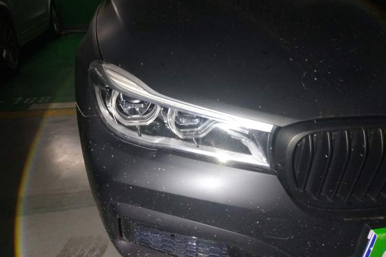 Used BMW 7 Series 2018 730Li Luxury Edition M Sport Package Right Front Headlight