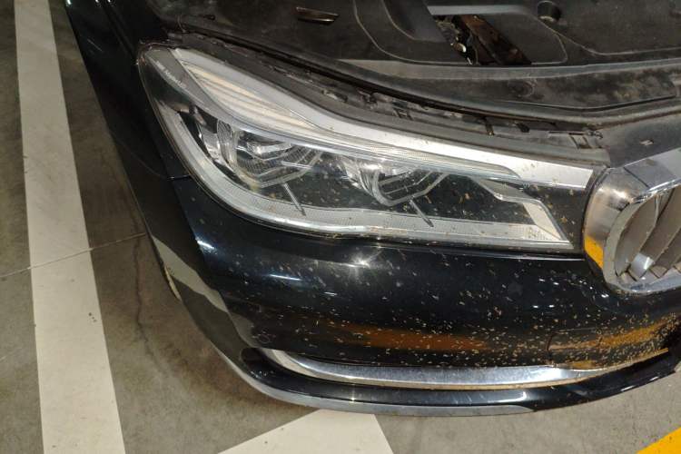Used BMW 7 Series 2018 730Li Luxury Model Excellence Package Right Front Headlight