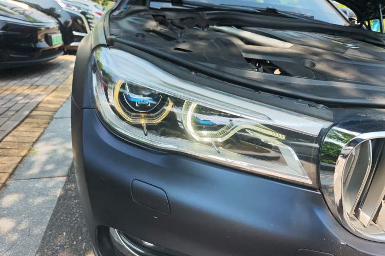 Used BMW 7 Series 2018 740Li M Sport Package Leading Model Right Front Headlight
