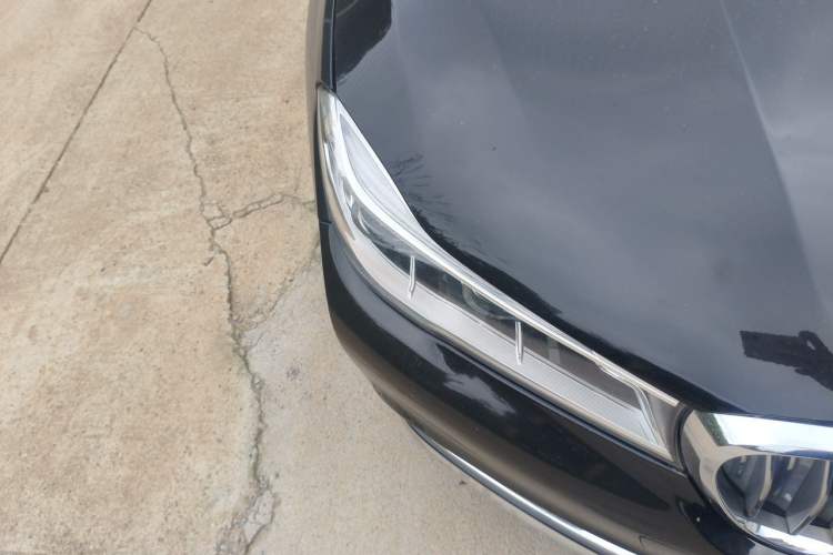 Used BMW 7 Series 2018 730Li Luxury Model Excellence Package Right Front Headlight