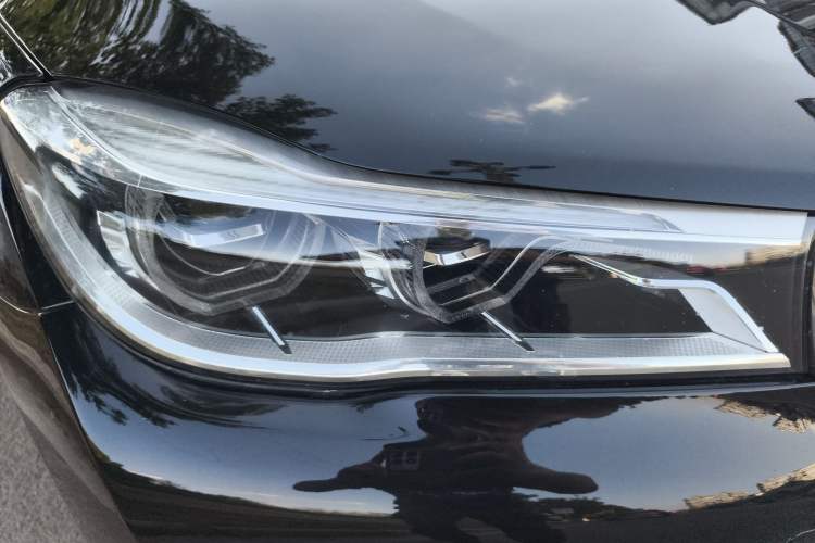 Used BMW 7 Series 2018 740Li Leading Model Excellence Package Right Front Headlight