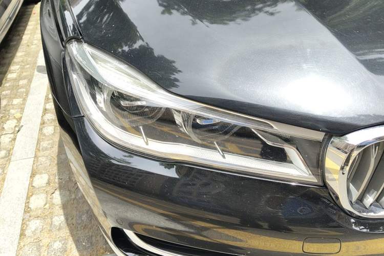 Used BMW 7 Series 2018 730Li Luxury Model Excellence Package Right Front Headlight