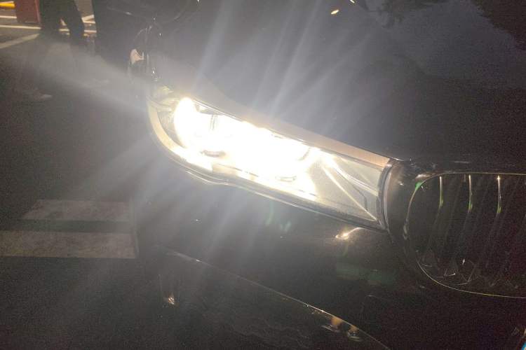 Used BMW 7 Series 2018 730Li Leading Model M Sport Package Right Front Headlight