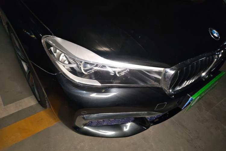 Used BMW 7 Series 2018 730Li Leading Model M Sport Package Right Front Headlight