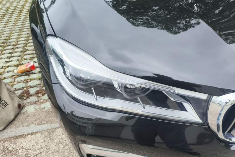Used BMW 7 Series 2018 730Li Luxury Edition M Sport Package Right Front Headlight