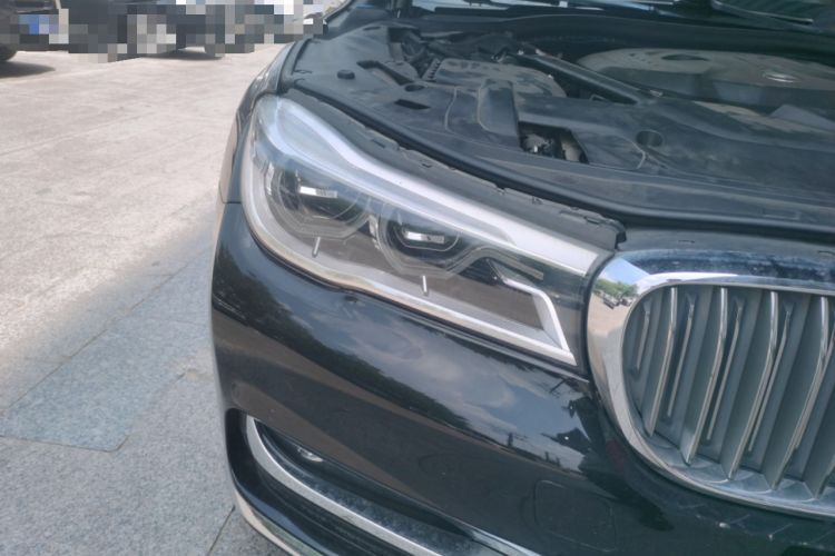 Used BMW 7 Series 2018 730Li Luxury Model Excellence Package Right Front Headlight