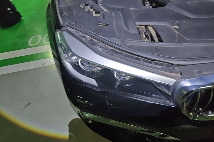 Used BMW 7 Series 2018 730Li Leading Model M Sport Package Right Front Headlight