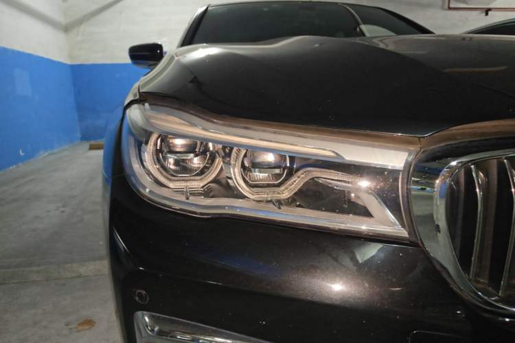 Used BMW 7 Series 2018 740Li M Sport Package Leading Model Right Front Headlight