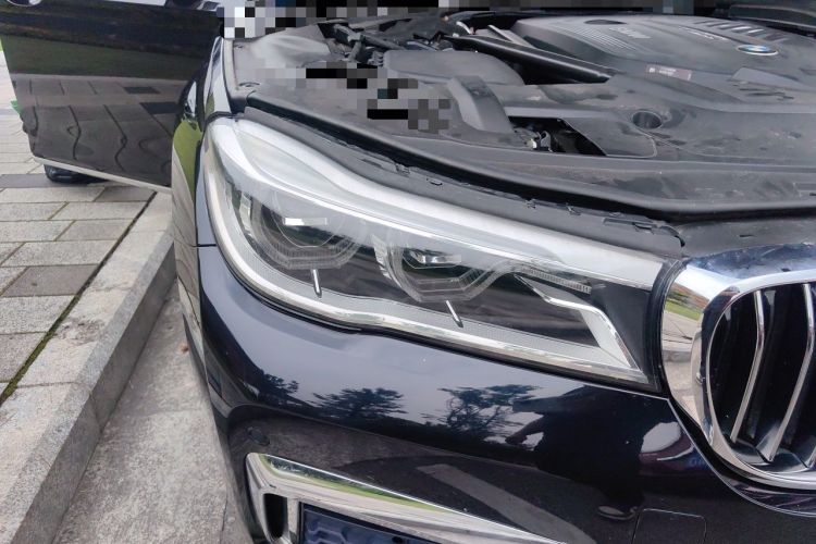 Used BMW 7 Series 2018 740Li M Sport Package Leading Model Right Front Headlight