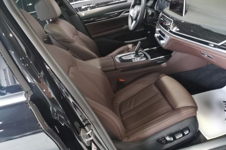 Used BMW 7 Series 2018 730Li Leading Model M Sport Package Right Front Seat