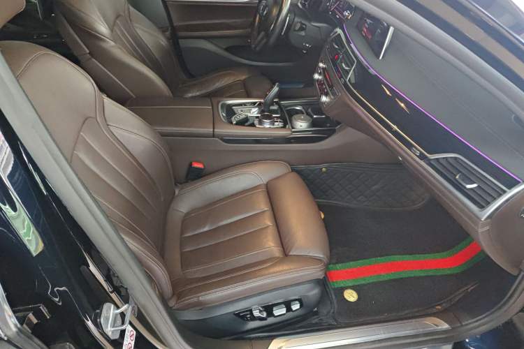 Used BMW 7 Series 2018 730Li Leading Model M Sport Package Right Front Seat