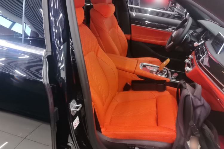 Used BMW 7 Series 2018 730Li Luxury Edition M Sport Package Right Front Seat