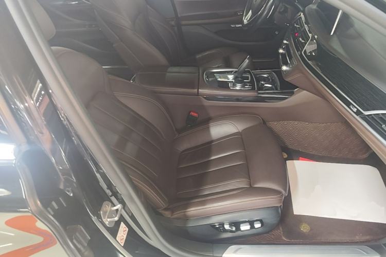 Used BMW 7 Series 2018 730Li Leading Model M Sport Package Right Front Seat