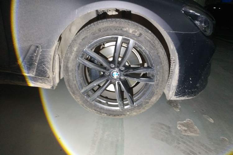 Used BMW 7 Series 2018 730Li Luxury Edition M Sport Package Right Front Wheel Hub