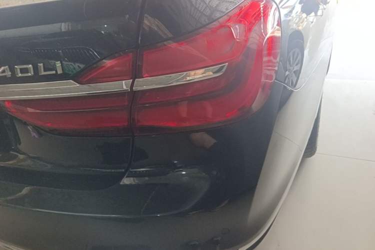 Used BMW 7 Series 2018 730Li Leading Model Excellence Package Right Rear Taillight