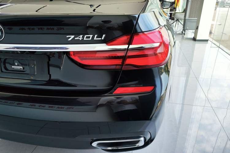 Used BMW 7 Series 2018 730Li Luxury Edition M Sport Package Right Rear Taillight