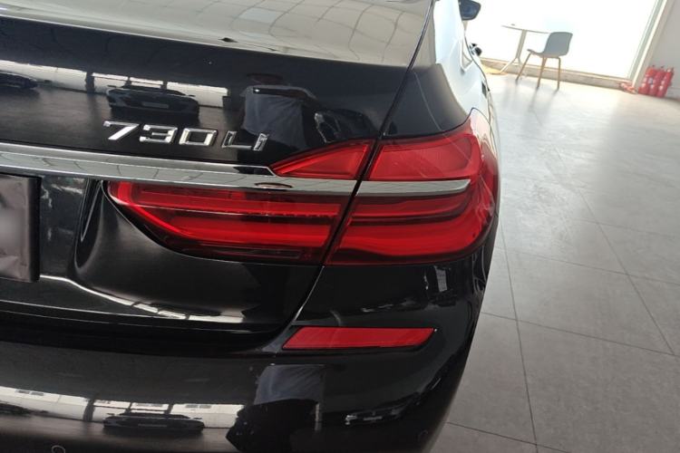 Used BMW 7 Series 2018 730Li Leading Model M Sport Package Right Rear Taillight