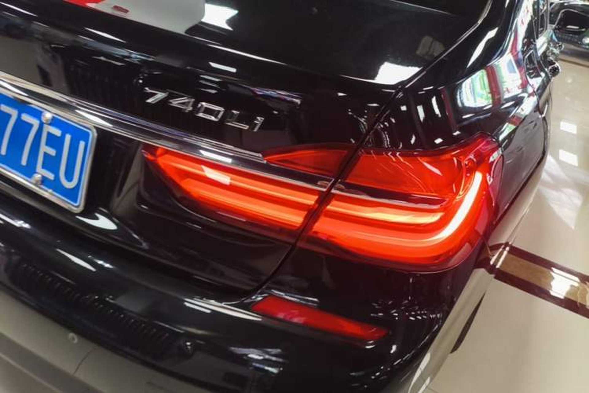 Used BMW 7 Series 2018 730Li Luxury Edition M Sport Package Right Rear Taillight