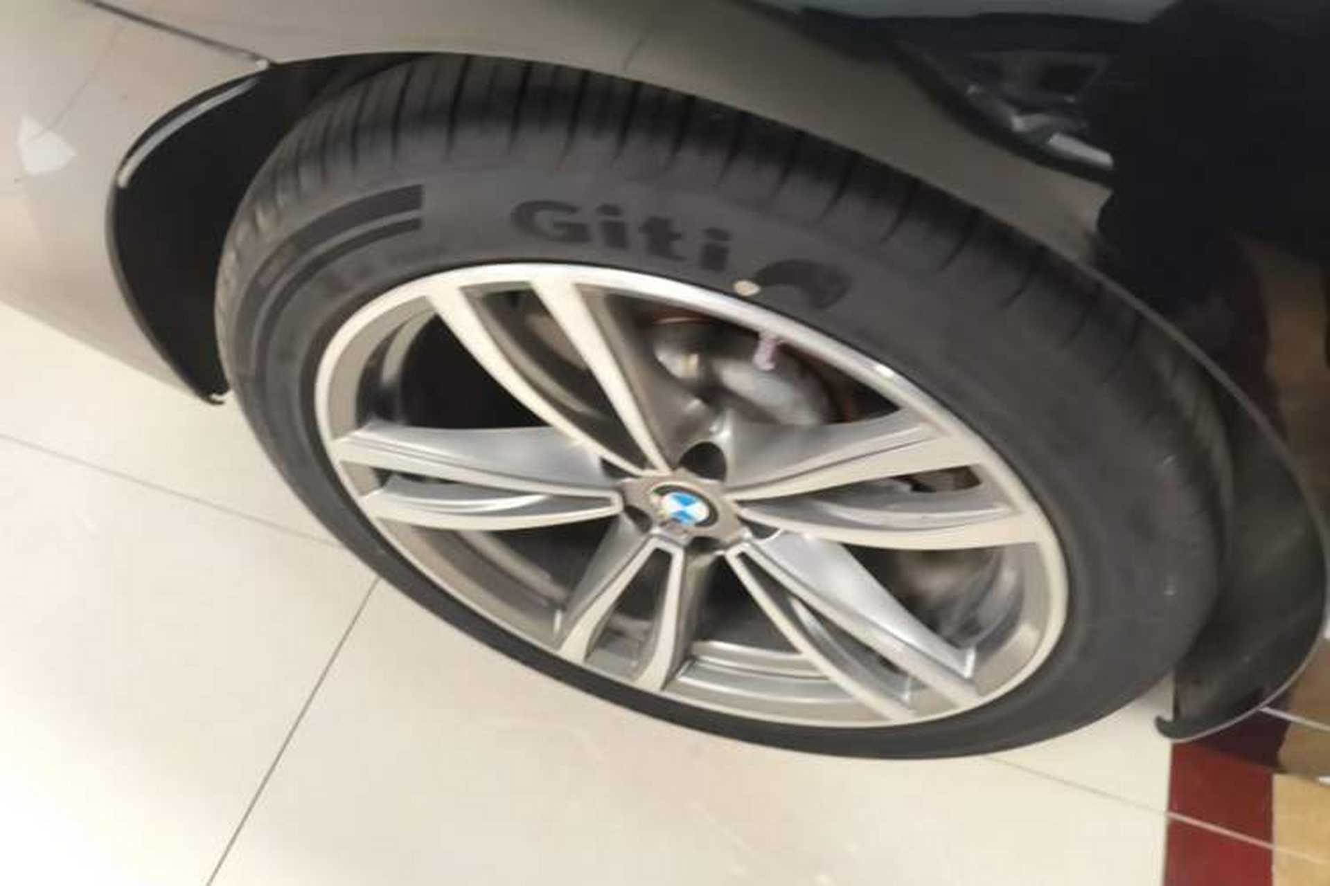 Used BMW 7 Series 2018 730Li Luxury Edition M Sport Package Right Rear Wheel Hub