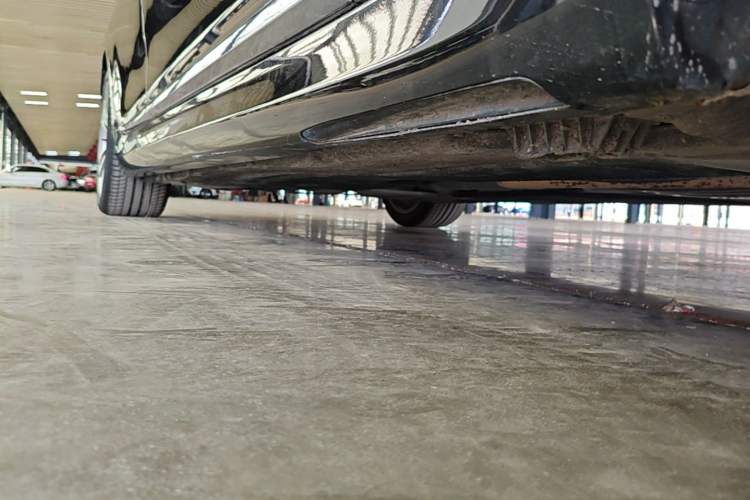 Used BMW 7 Series 2018 730Li Leading Model M Sport Package Right Side Sill