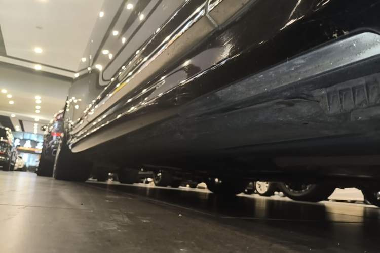 Used BMW 7 Series 2018 730Li Leading Model M Sport Package Right Side Sill